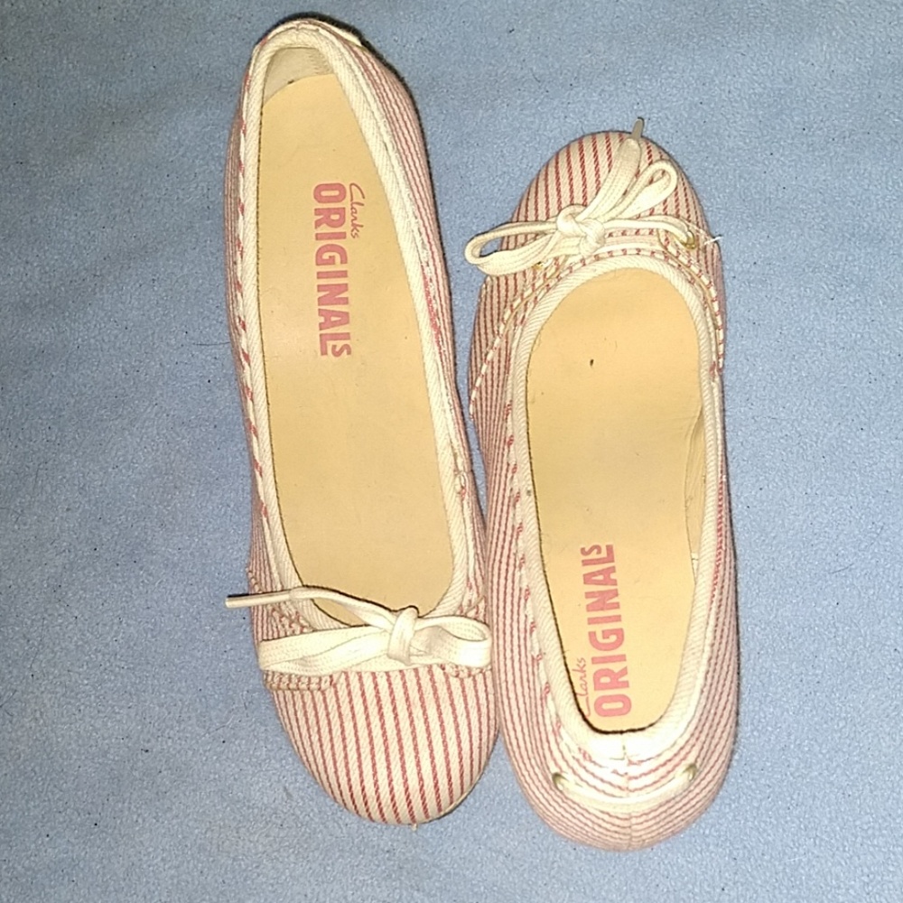 Shoes - Picture 4 of 4
